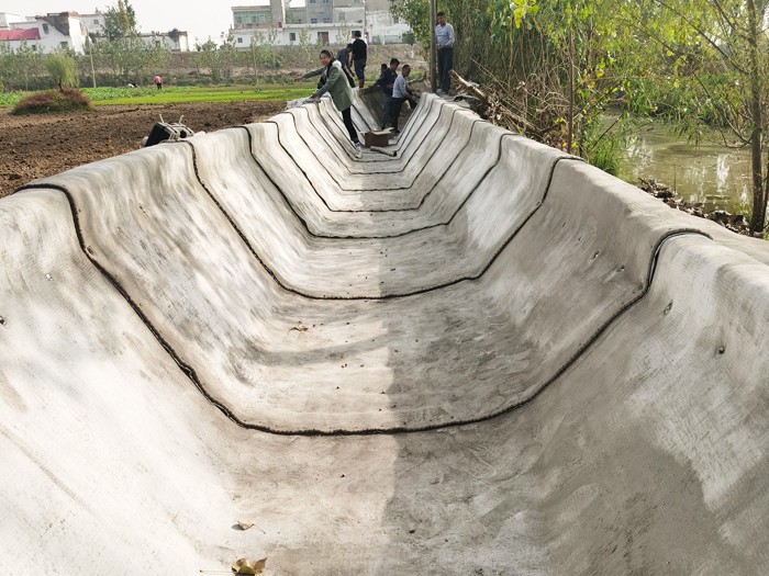 Drainage cement blanket construction project